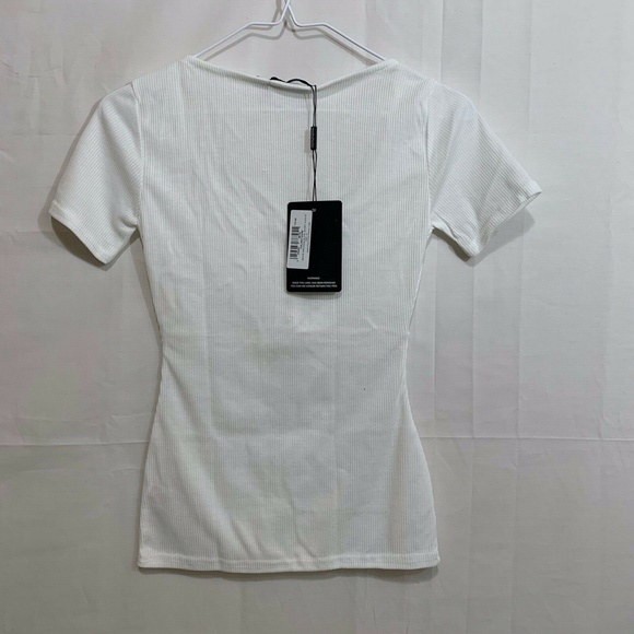 PRETTYLITTLETHING Womens NWT White Rib Hook&Eye Top Size 2 - Picture 3 of 3